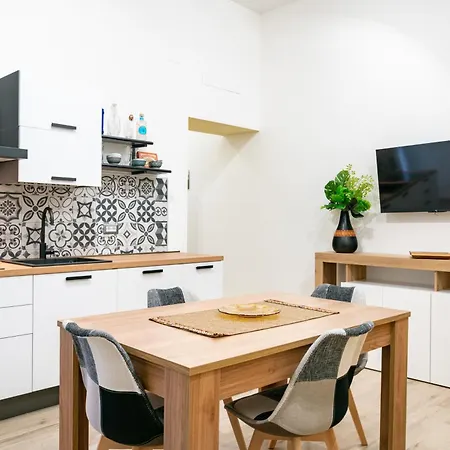 Appartamento Harmony - Via Bottego - Fra Centro Storico E Mare *
